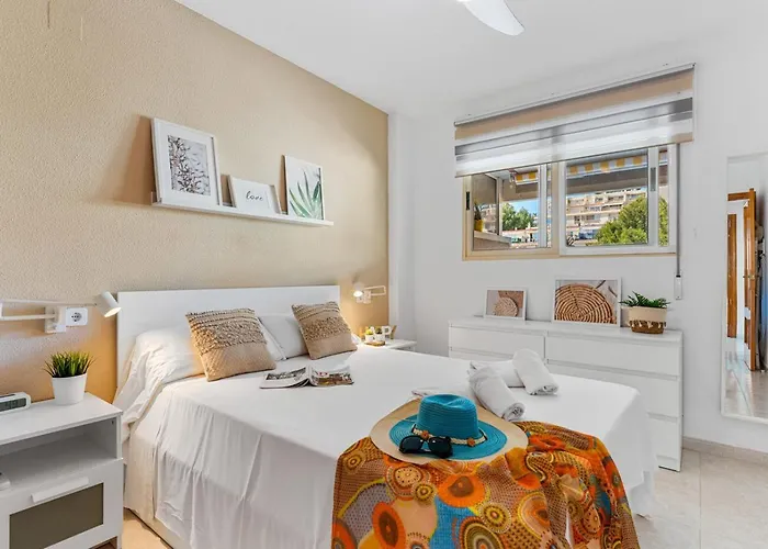 Zeus 6 - Plusholidays Апартаменти *